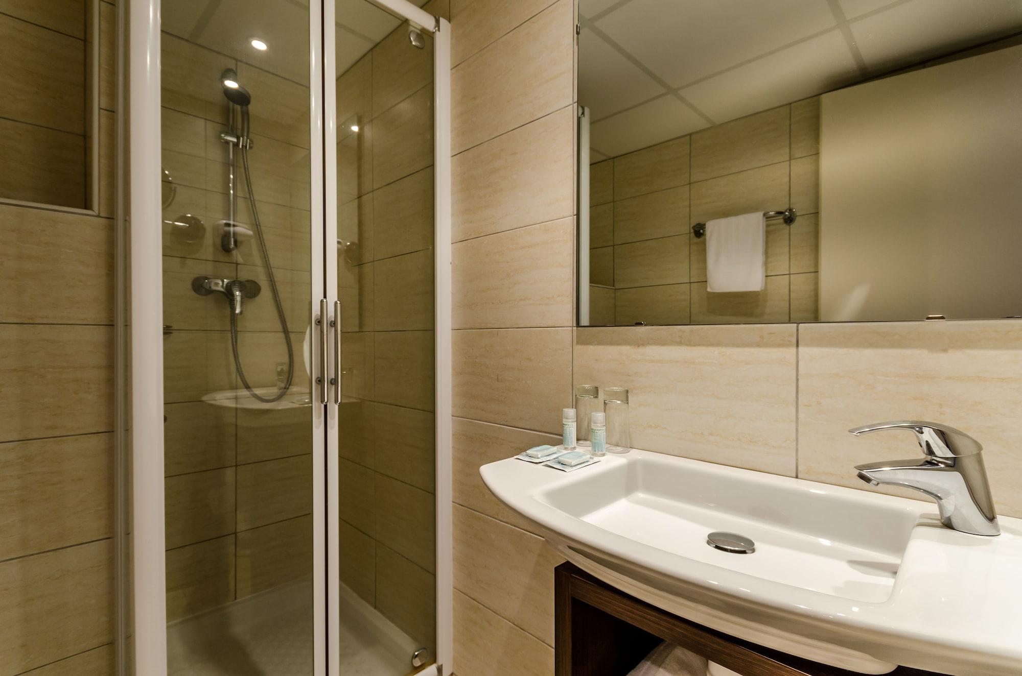 Helgon - Pyrénées Hotel 4*